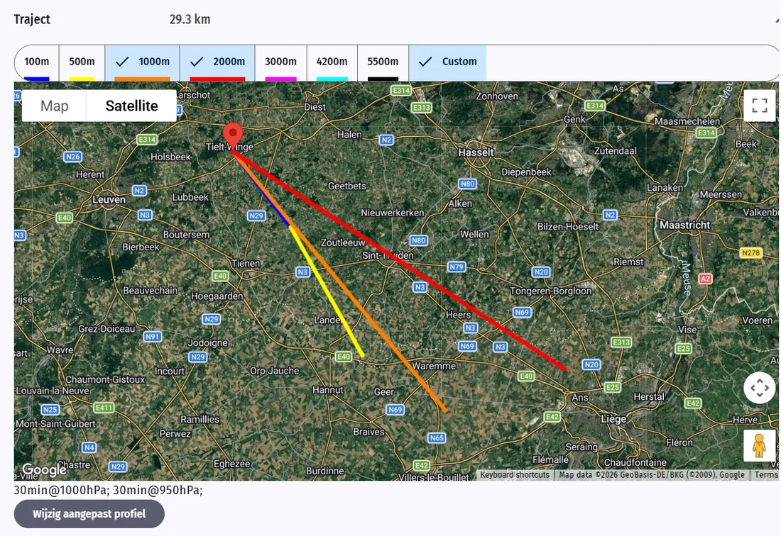 Trayectorias de vuelo calculadas a distintas altitudes en el mapa en Quick Release